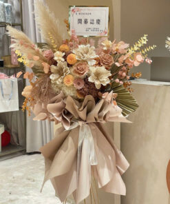 “Blush Elegance – Hoa chúc mừng khai trương tone nude cao cấp”